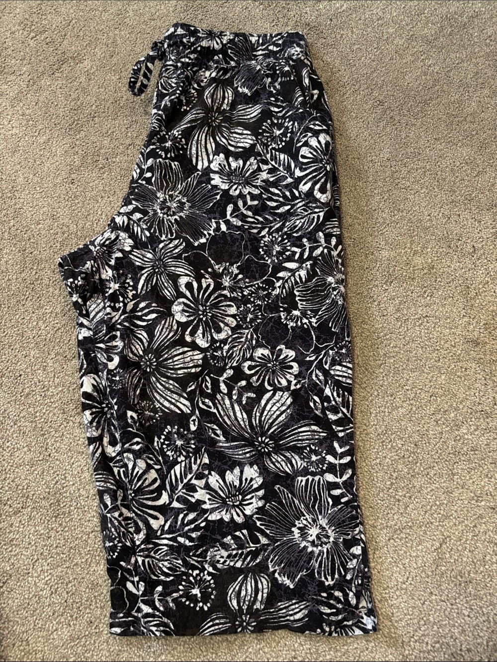 Petite Capri pants